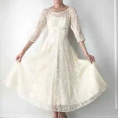 Vintage 1950s Tea Length 3/4 Sleeve Cream Lace  Fit & Flare Wedding Dress • $79.99