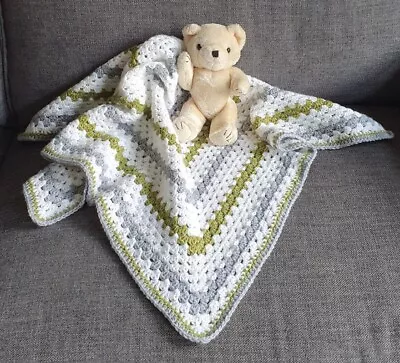 Hand Crochet Baby Blanket • £8.99