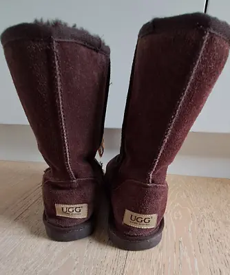 $29 • Buy UGG Short Boots US5/EU36 Top Condition Hardly Worn Rubber Sole