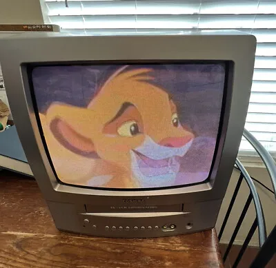 $9.99 • Buy Toshiba 13” CRT Tube TV & VCR VHS Combo With Front A/V Input Retro Gaming MV13P2