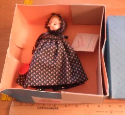 Madame Alexander Doll Miniature Showcase Mother Hubbard MIB W/tag 8  C2 • $24.95