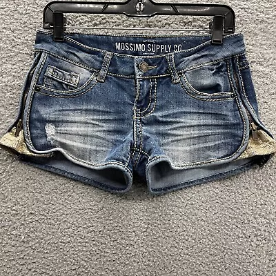 Mossimo Women Denim Shorts Size 5 Fit 6 Low Rise 2  Inseam Sequin Side Detail • $18