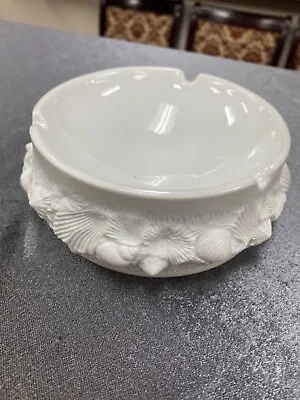 VINTAGE Kaise Porcelain Ashtray Sea Shells White  • $25