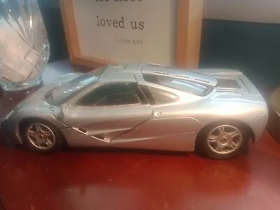 Maisto 1993 McClaren F1 1:18 Diecast Model Silver  (7-41-1) • $10