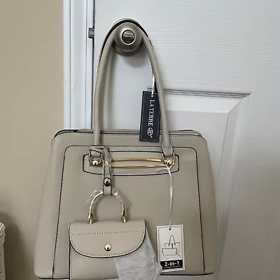 La Terre Woman’s Dbl Strap Handbag Beige W/Change Purse And Detachable Strap NWT • $29.99