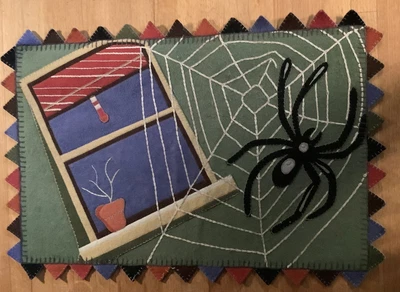 $20 • Buy Spider Penny Rug Felt Wool Spider Appliqué Capel Rug 2 X 3 Ft