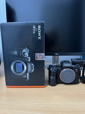 $2500 • Buy Sony A7R Mark III A7rii Camera Body Only ~ Excellent Conition & Low Count