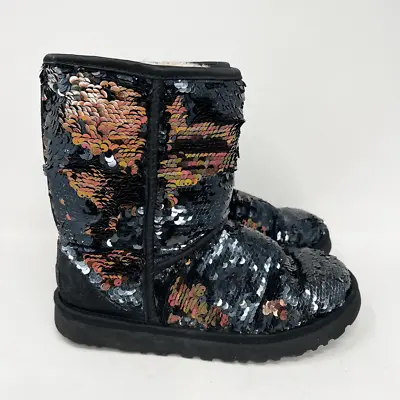 UGG Classic Short Boots Womens 7 Black Mid-Calf Reversible Sequin Pull-On • $61