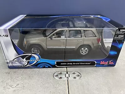 Maisto 2005 Jeep Cherokee Special Edition 1/18 Scale Diecast Model Car Khaki New • £10.50