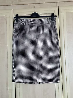 Marks And Spencer Women's Black & White Knee Length Pencil Skirt Ladies Size 10 • £4.99