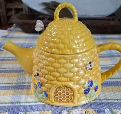 Kate Williams Yellow Bee Teapot • $12