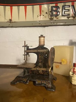 VTG. ANTIQUE MULLER SEWING MACHINE WITH NEEDLE GERMAN TOY - Bird  FLORAL DESIGN • $82