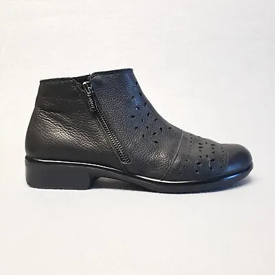 Naot Matagi  Womens 39 / 8 Ankle Chukka Zip Up Leather Black Comfort Bootie • $59.76