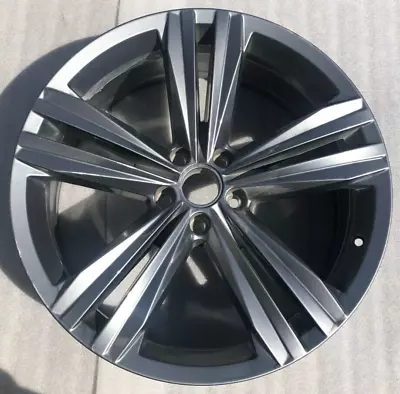 One 20  Volkswagen Atlas Cross Sport Factory Oem Wheel Rim Hyper Gunmetal • $325