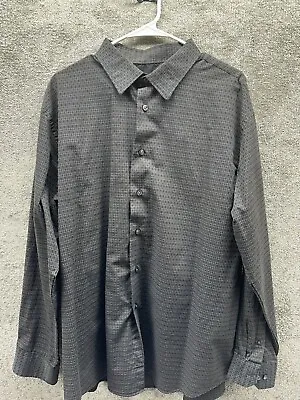 Van Heusen Men's Long Sleeve Sharp Black Geometric Dress Shirt Size XL 17-17 1/2 • $13.20