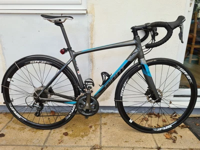 £450 • Buy Giant Contend SL2 Disc 2018 Mens Road Bike Grey M Tiagra 22-speed
