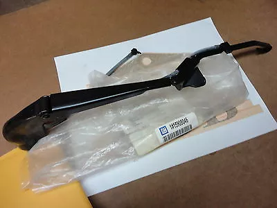 02-06 Chevrolet Trailblazer GMC Envoy Rear Window WIPER ARM New W/ Nozzle OEM • $59.13