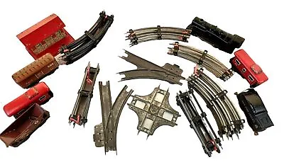 1950's MAR Tin Train Set Wind Up W/Key Locomotive 4 Cars Waiting Room Tracks Vtg • $89.99