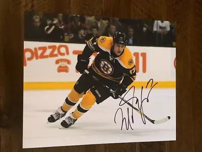 Boston Bruins Milan Lucic Autographed 8x10  Photo Pose 4 • $75