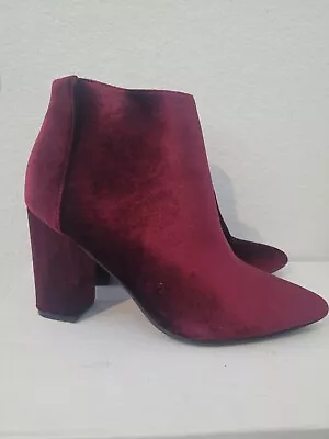 Bamboo Velvet Ankle Boots Size 8 • $15