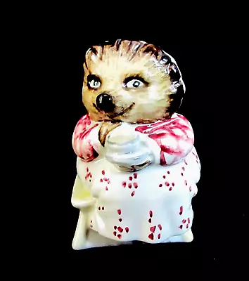 Beatrix Potter Mrs Tiggy Winkle Takes Tea Figurine John Beswick Royal Doulton 3  • $15.99