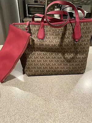 Michael Kors Tote Bag With Wristlet • $19.99