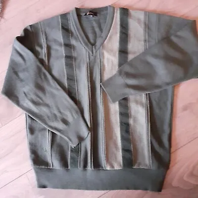 Gabicci Mens V Neck Green Pullover Jumper Size L  Wool Mix Sweater • £2.99