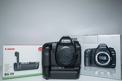 Canon EOS 5D Mark II DSLR Camera And Original BG-E6 Battery Grip • £300