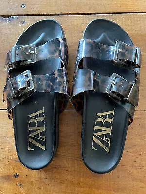 ZARA New Tortoise Shell Vinyl Low Platform Buckle Slides Sandals Size 39 • $35