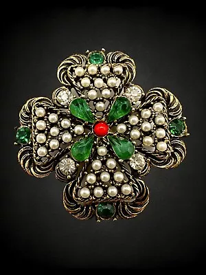 Vintage ART Goldtone Maltese Cross Flawed Emerald Rhinestone Faux Pearl Brooch • $35