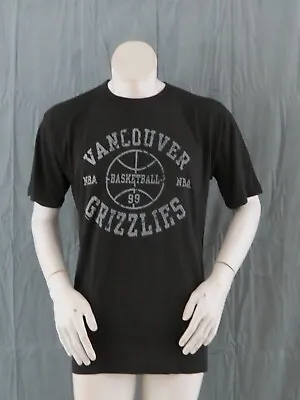 Vancouver Grizzlies Shirt (VTG) - 1999 Season Basketball Graphic - Men's Small • $41.39