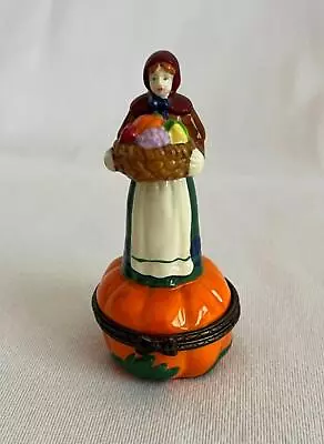 Midwest Of Cannon Falls Pilgrim Lady On Pumpkin Thanksgiving Harvest Trinket Box • $21