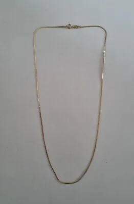 9 Carat Gold Delicate Serpentine S Link Necklace. AC. 1.34 Grams. • £60