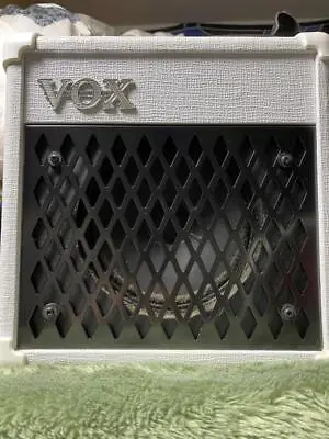 Vox DA5 Guitar Amplifier Lightweight Compact Battery-powered Tested White • $141.55