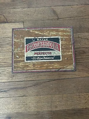 Vintage Bayuk  Philadelphia Phillies Perfecto Tobacco Cigar Tin Box. 1929. Empty • $5