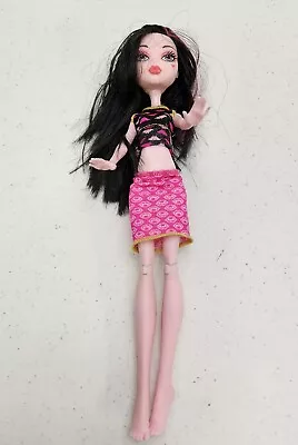 Monster High Creepateria Draculaura Doll Mattel 2008 Black Top Pink Skirt • $25