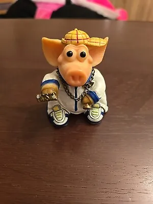 Piggin' Chav - David Corbridge Pig Figurine 2005 • £3.99
