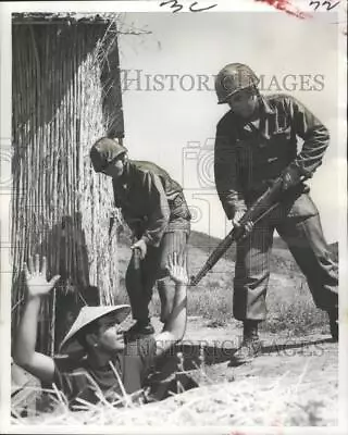 1966 Press Photo N.O. Seabees At Mock-up Viet Nam Village In Camp Pendleton • $19.99