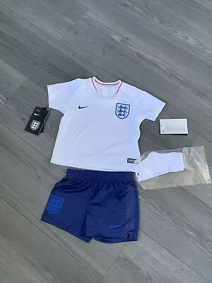 Nike England Home Infant Football Kit 9-12 Months • £17