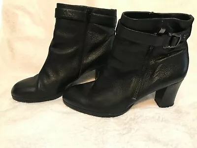 Naturlizer Black Leather Heeled Ankle Boots  Size: 10us  • $42