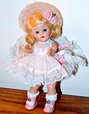 VOGUE GINNY DOLL Strung 8  Ginny 1953 Zipper Series PARTY Wonderful Coloring • $335