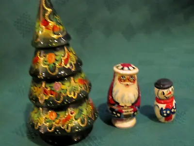 VTG WOOD STACKING NESTING DOLL RUSSIAN HOLIDAY XMAS TREE WSANTA & SNOWMAN INSIDE • $26.99