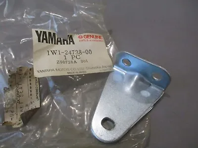 NOS Yamaha OEM Rear Seat Bracket 1980-1981 YZ465 1977-1982 YZ125 1W1-24738-00 • $45.75