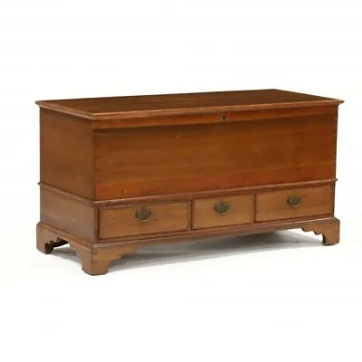 American Chippendale Pine Blanket Chest • $796