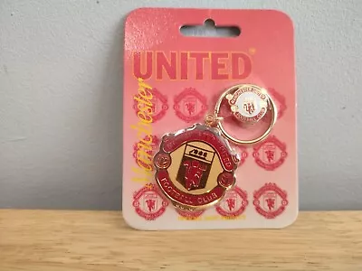 Manchester United Keyring And Pin Badge New Retro 1990's Rare  • £8.95