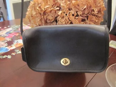 Coach Vintage Penny Pocket Black Leather Crossbody Handbag 914-1105 • $89.99