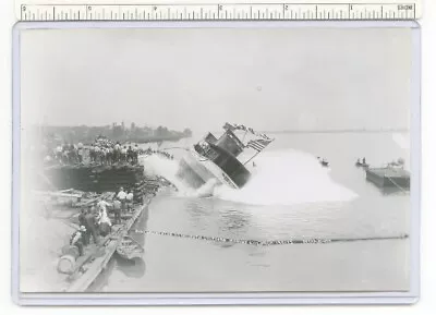 PESHA PHOTOGRAPH~MCLOUTH SHIPYARD LAUNCH~OLIVER H.PERRY Later MACKINAC ISLANDER • $35