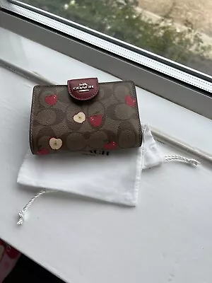 £40 • Buy Coach Leather  Wallet / Purse