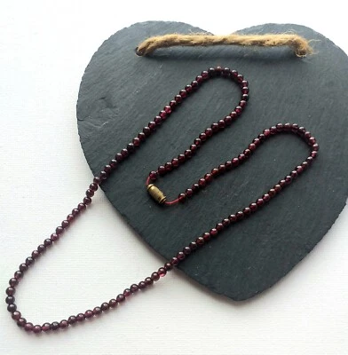 £9.99 • Buy VINTAGE ART DECO NATURAL GARNET ROUND BEAD NECKLACE.BARREL CLASP. 52cm