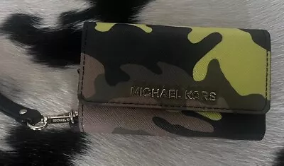 Michael Kors CAMO Credit Card/Phone Wallet • $25